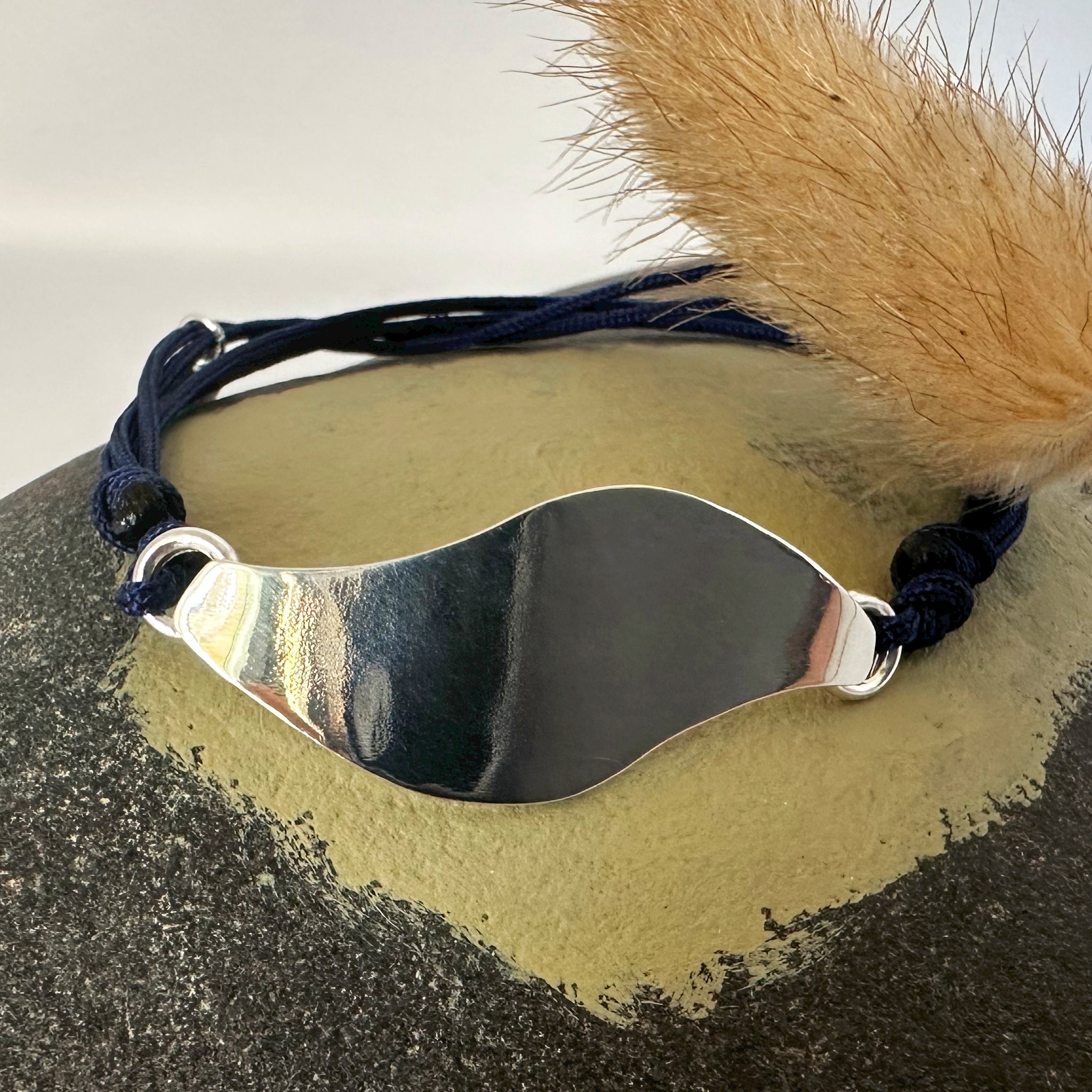 "Bracelet Yeleen en argent 925 avec cordon bleu - motifs wax artisanaux EMIKemi"