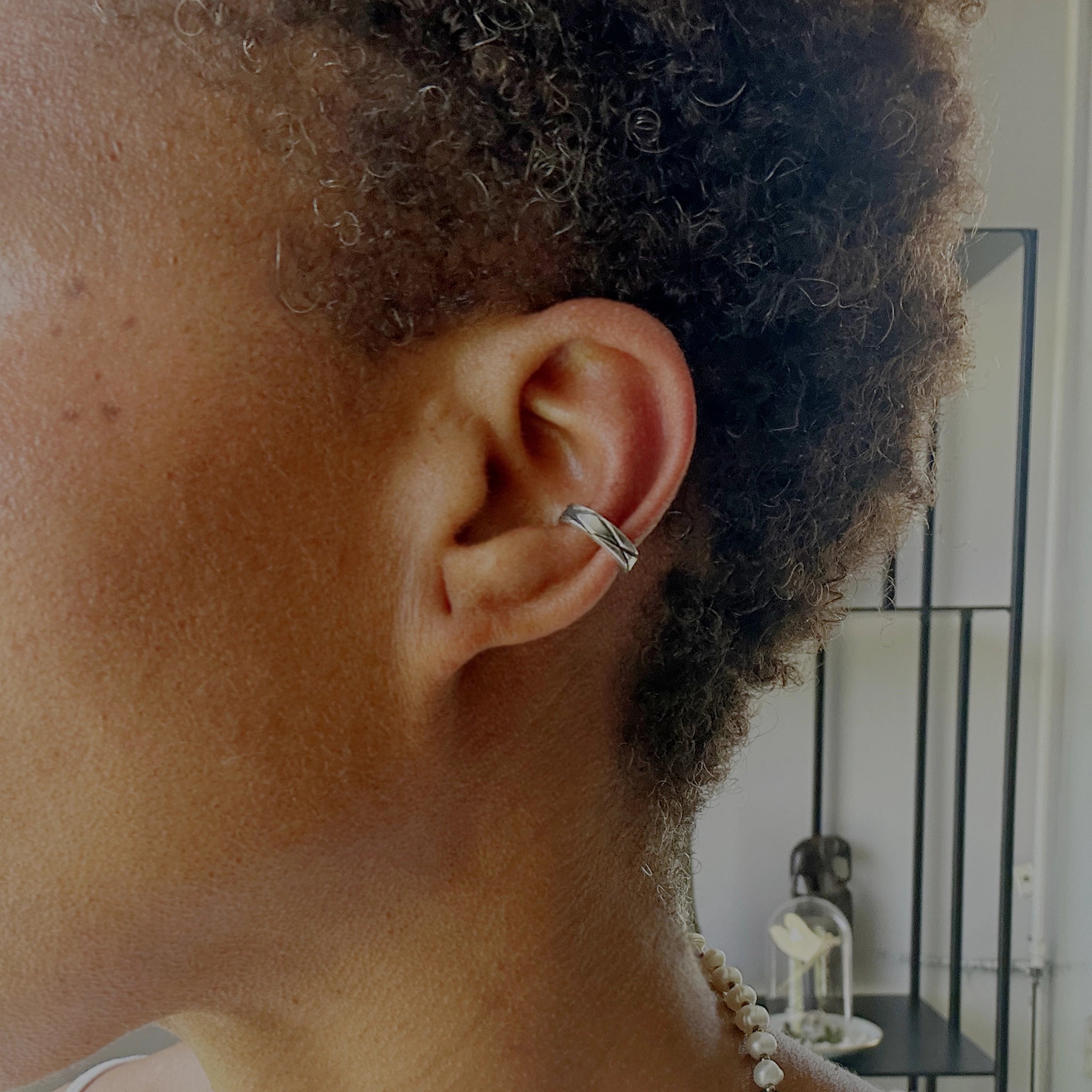 Earcuff Simba argent 925 oxydé losanges entrelacés collection Keloïd EMIKemi
