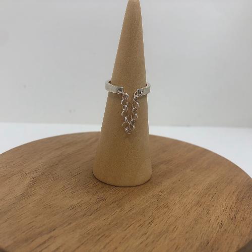 Bague avec chaine - Isis