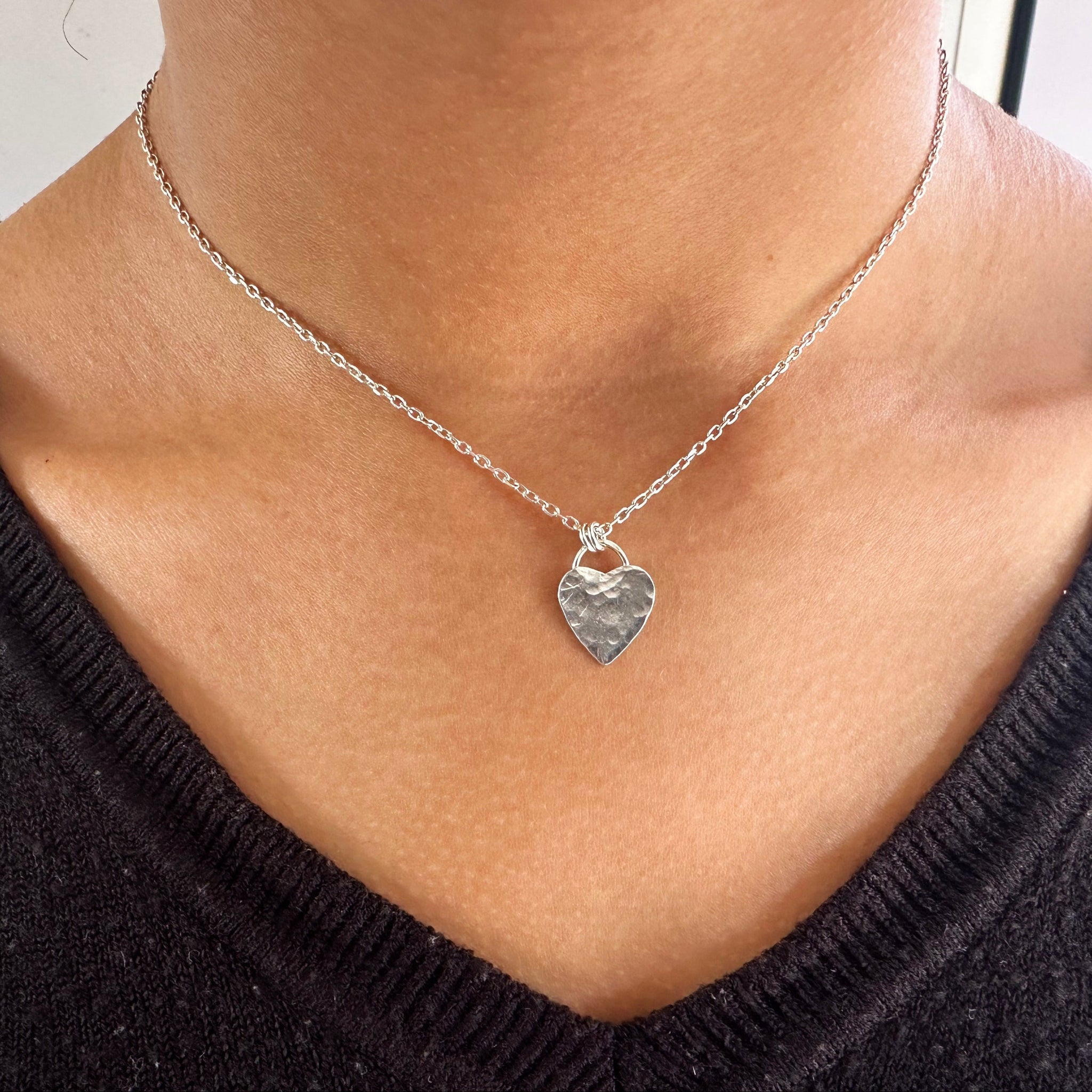 "Collier cœur martelé Ife argent - bijou artisanal français romantique"