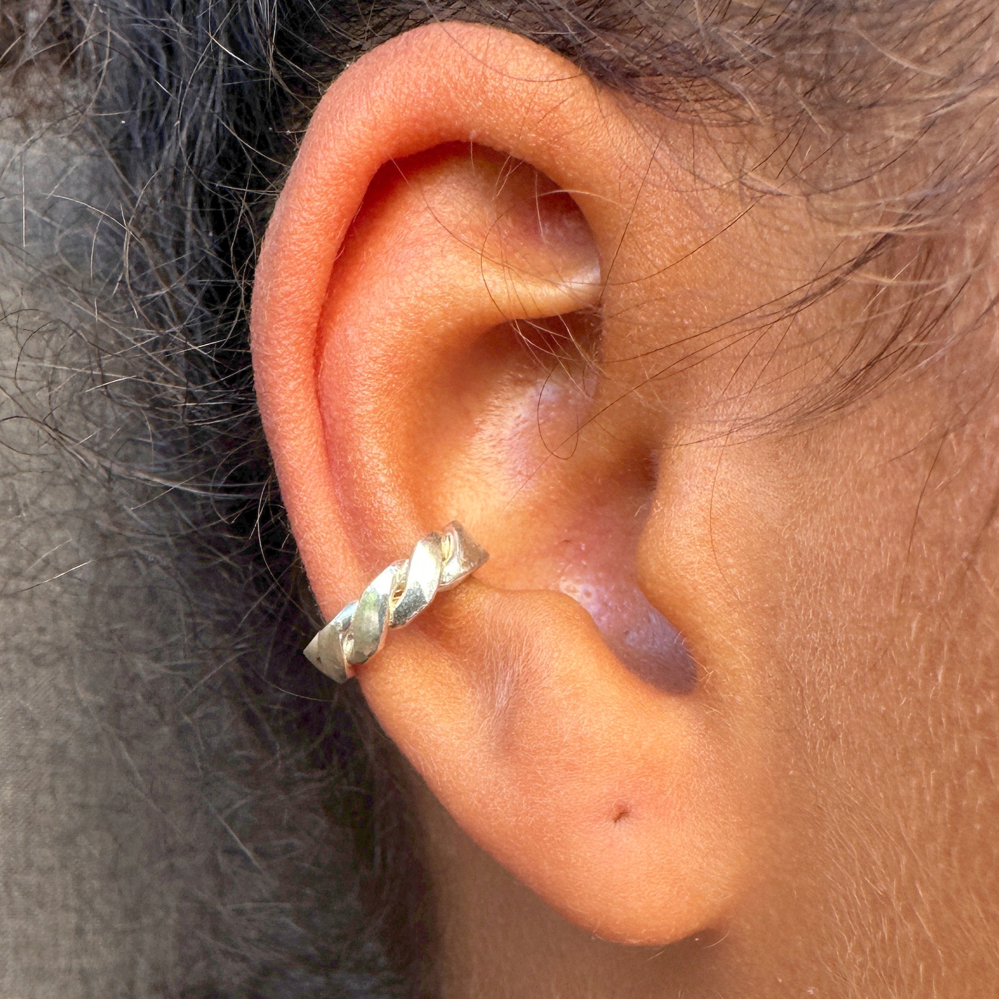 Earcuff Imara argent 925 non oxydé torsade large collection Keloïd EMIKemi