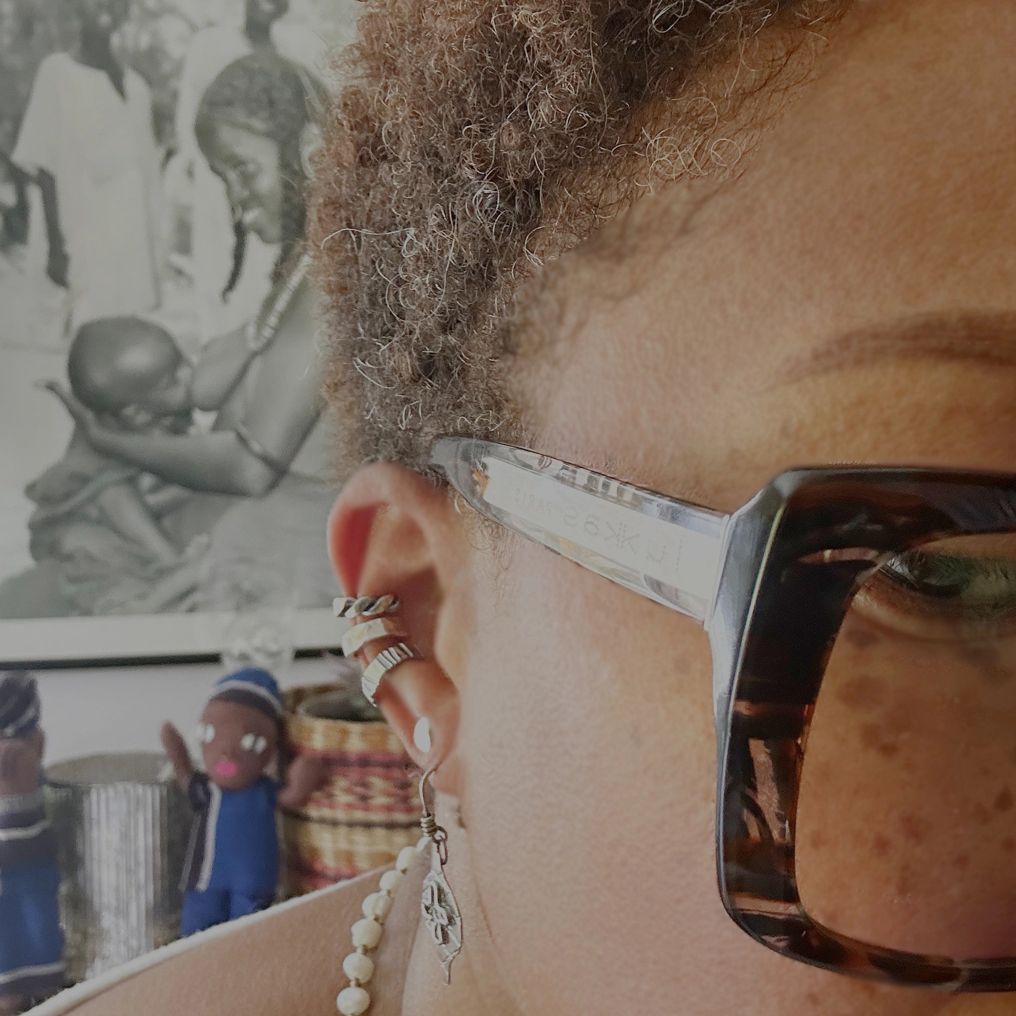 Earcuff Imara argent 925 oxydé torsade large porté en accumulation collection Keloïd EMIKemi