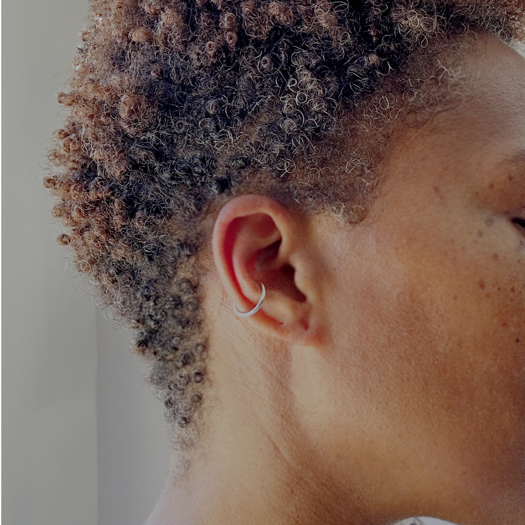 Mini earcuff Olamide argent 925 jonc lisse poli collection Keloïd EMIKemi